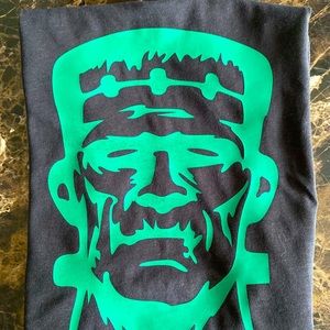 Frankenstein tee shirt 🧟‍♂️
